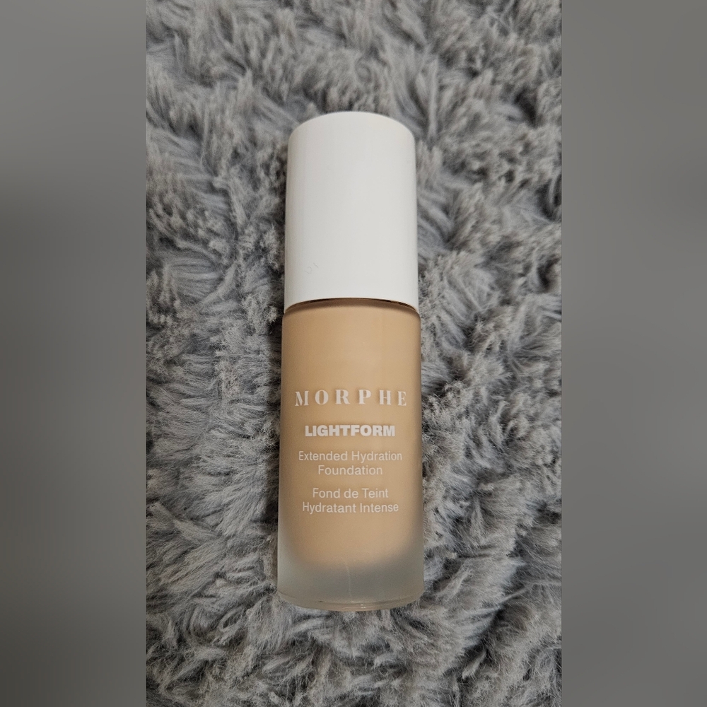 ​Morphe Lightform Extended Hydration Foundation – Shade Medium 12W